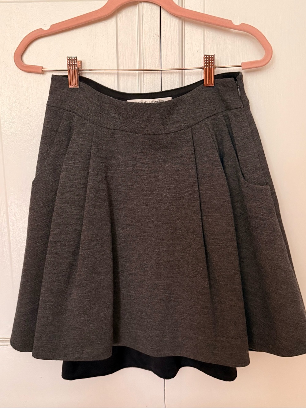 Vintage Diane von Furstenberg Gray Wool High-Low Full Skirt Pockets Size 4